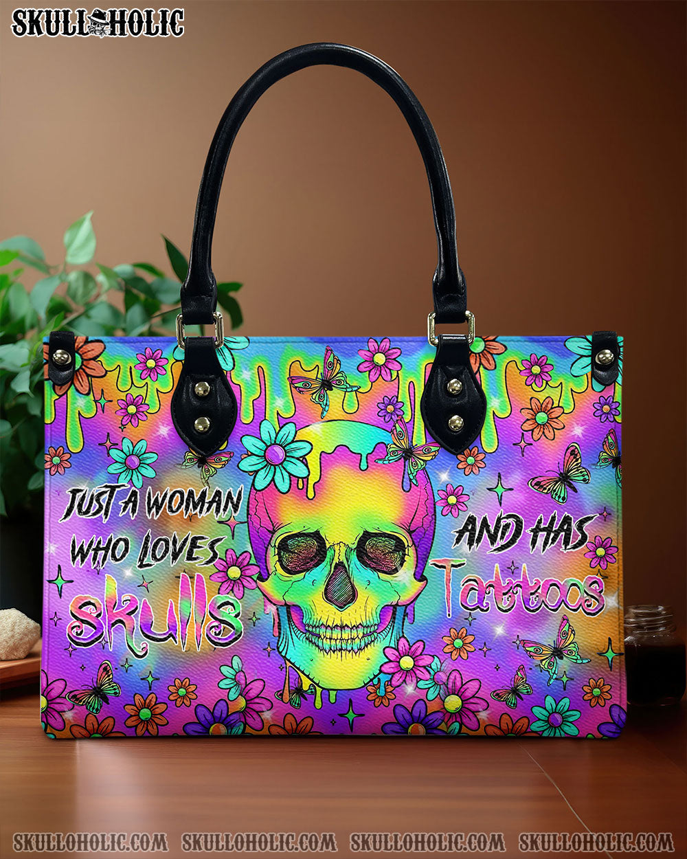 JUST A WOMAN WHO LOVES SKULLS AND HAS TATTOOS LEATHER HANDBAG - YHHN2806243