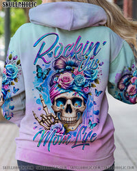 ROCKING THIS MOM LIFE MESSY BUN SKULL ALL OVER PRINT - TY2311233