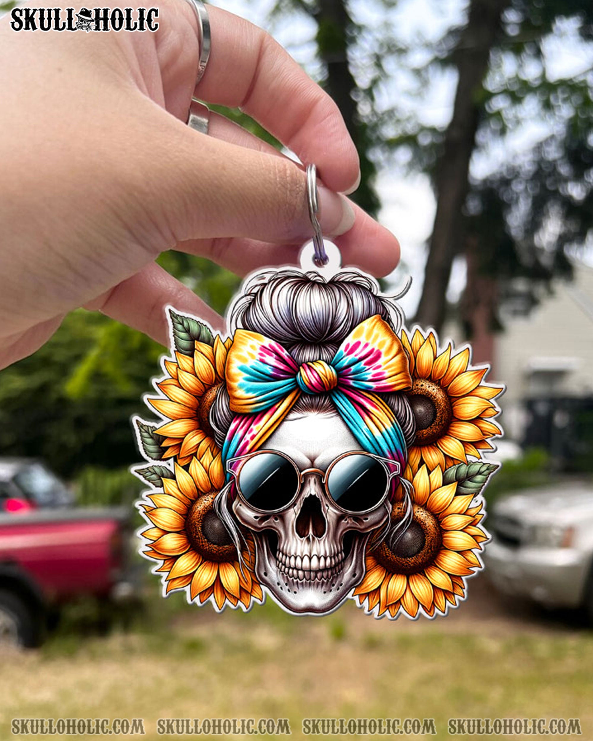SUNFLOWER MESSY BUN SKULL ORNAMENT & KEYCHAIN  - TLTW2508251