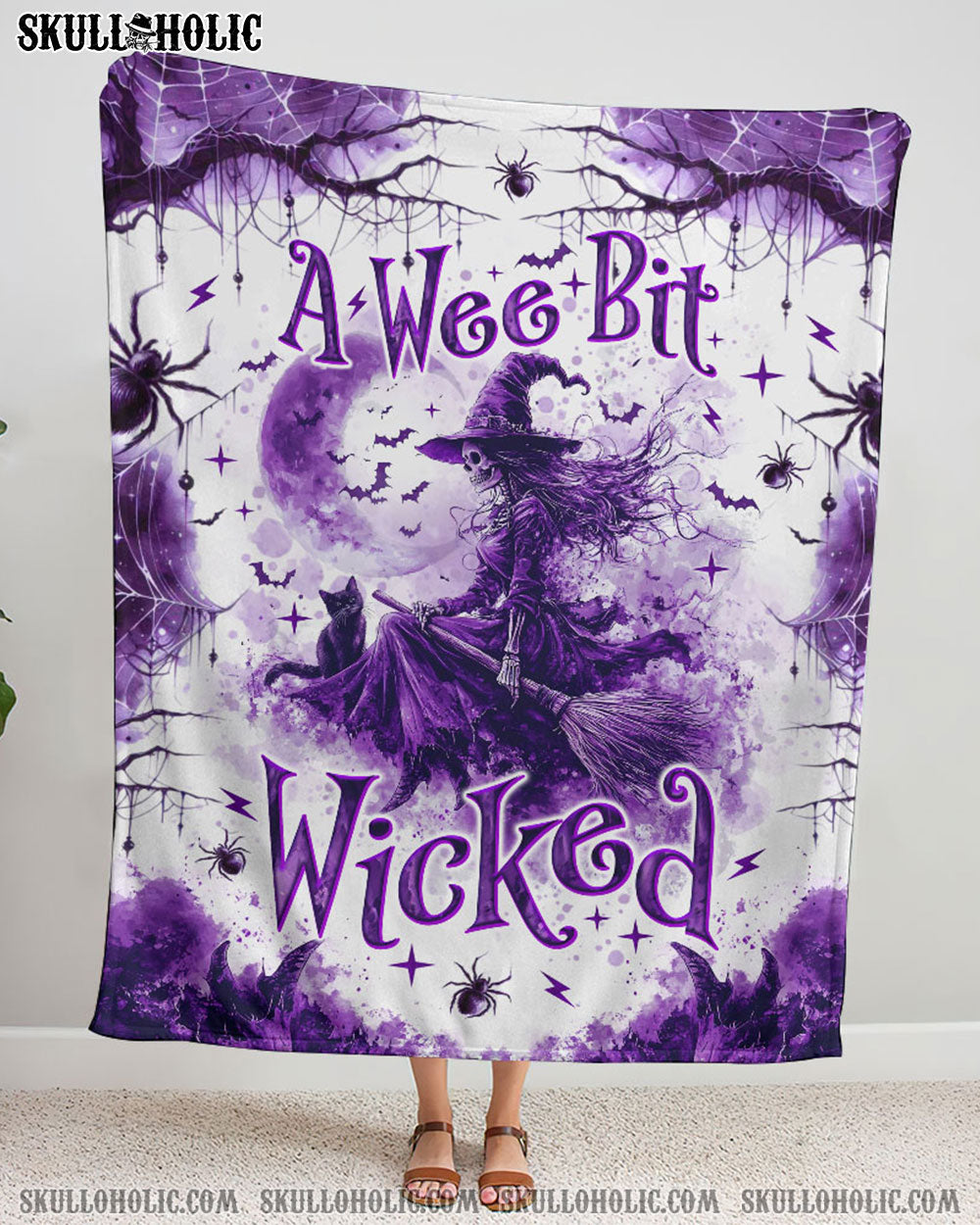 A WEE BIT WICKED HALLOWEEN FLEECE BLANKET - TLNO0409243