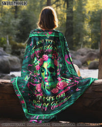 DON'T TRY TO FIGURE ME OUT SKULL FLEECE BLANKET - YHLT1903253